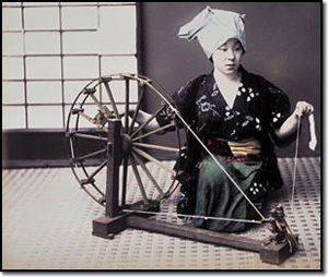 woman-spinning