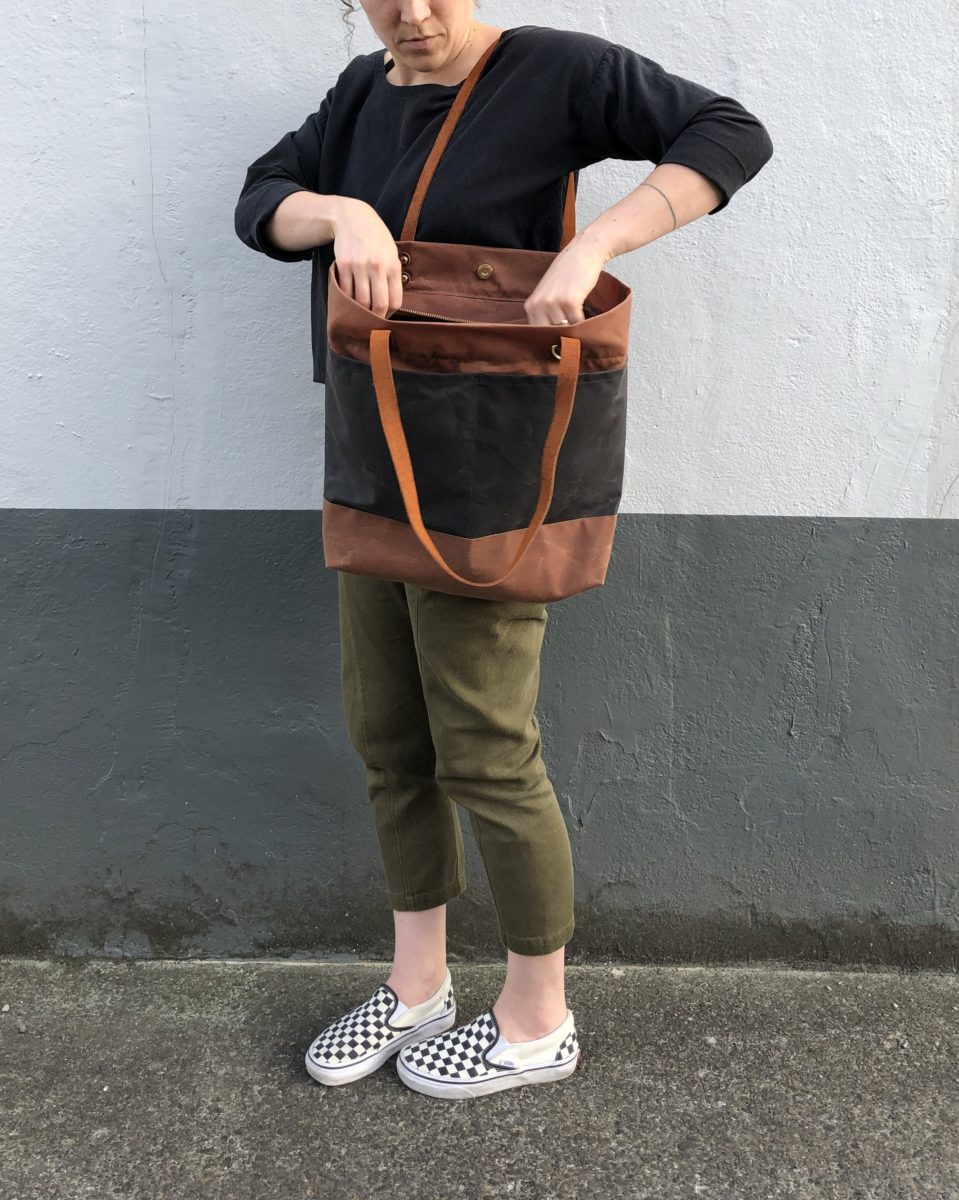 Oberlin Market Tote in waxed canvas and leather